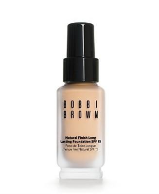 Read more about the article Natural Finish Long Lasting Foundation- Bobbi Brown