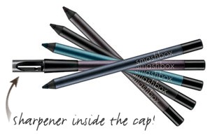 Read more about the article SMASHBOX Limitless Eye Liner