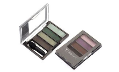 Read more about the article Yardley Stayfast Velvet Quad Eyeshadows