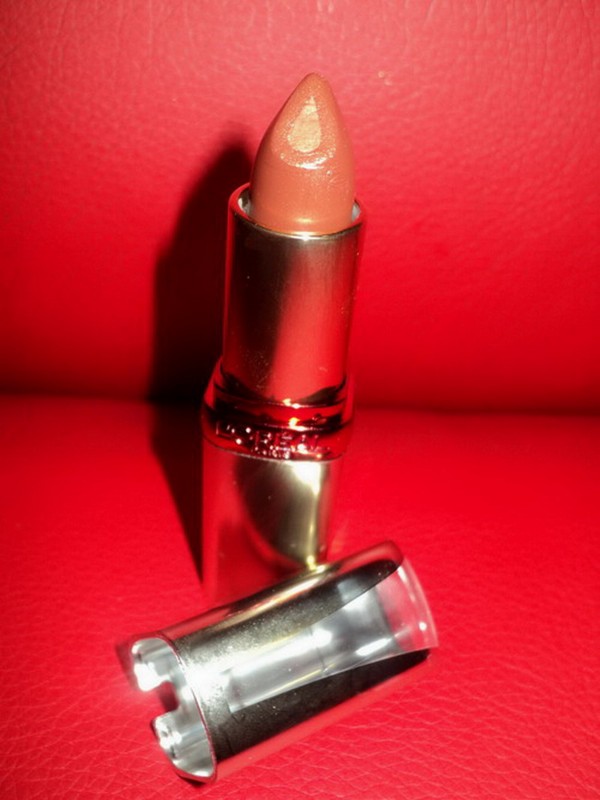 Read more about the article L’OREAL – Colour Riche Serum lipstick