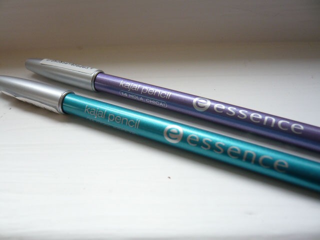 Read more about the article Essence Kajal Pencils