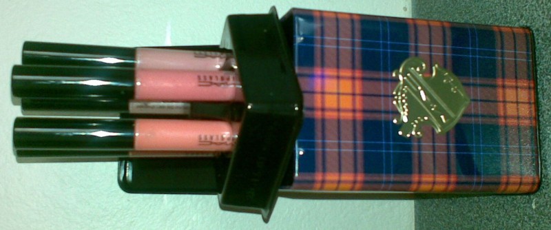 Read more about the article MAC Lassies Lipglass