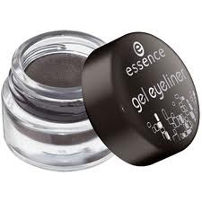 Read more about the article Essence Gel Liner in 02 London Baby