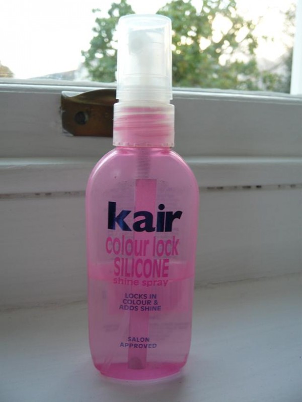 Read more about the article Kair Colour Lock Silicone Shine Spray