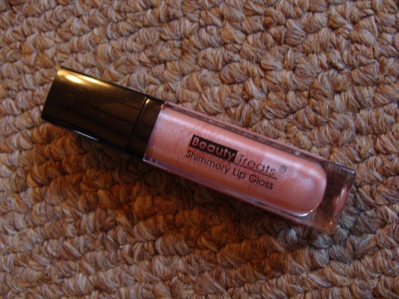 Read more about the article Beauty Treats Lip Gloss