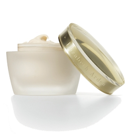 Read more about the article Ceramide Plump Perfect Ultra Lift and Firm Moisture Cream