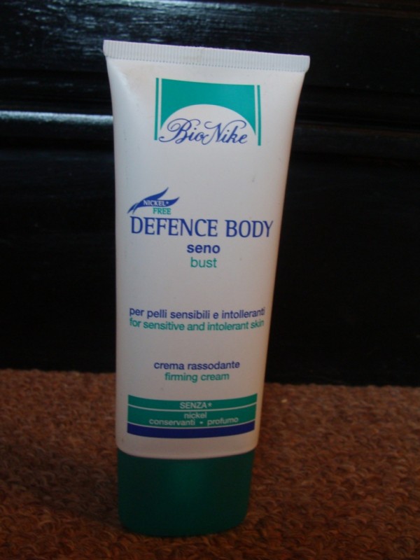 Read more about the article BioNike Defense Bust Firming Cream