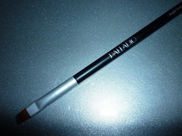 Read more about the article Palladio angle liner brush