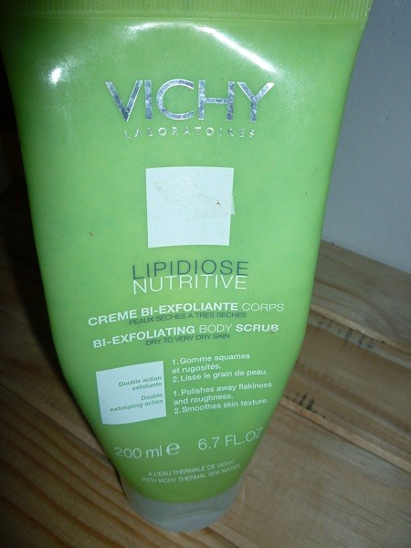 Read more about the article Vichy LIPIDIOSE NUTRITIVE Bi-Exfoliating Body Scrub