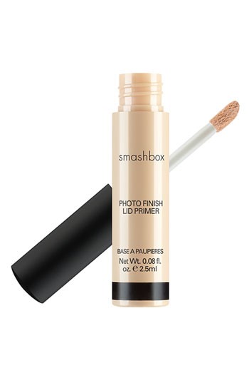 Read more about the article Smashbox Photo Finish Lid Primer