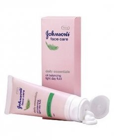 Read more about the article Johnson’s daily essentials oil balancing light day fluid