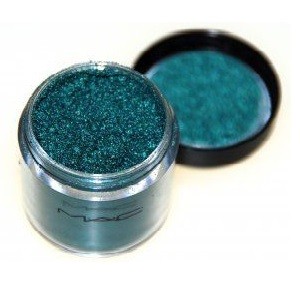 Read more about the article Mac Pigment in Teal