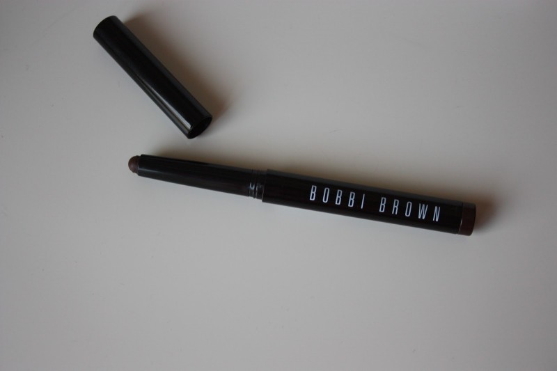 Read more about the article Bobbi Brown Long-Wear Cream Shadow Stick in Violet Plum