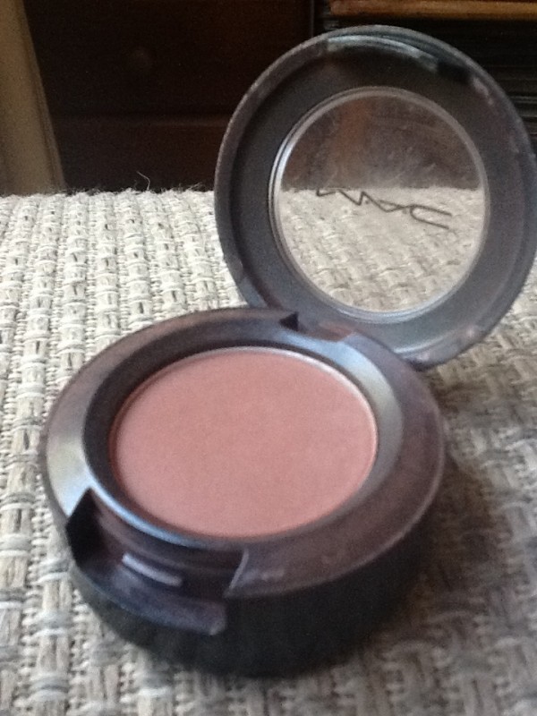 Read more about the article Mac Matte Eye Shadow – Swiss Chocolate