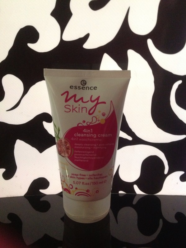 Read more about the article Essence My Skin 4 in 1 Cleansing Cream