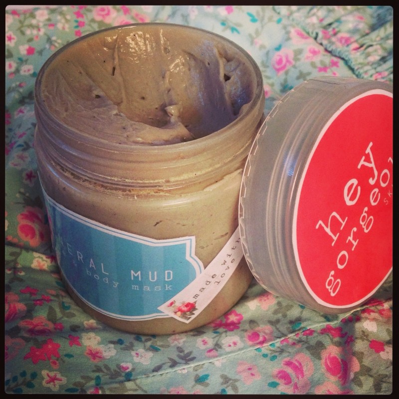 Read more about the article Hey Gorgeous Mineral Mud Mask