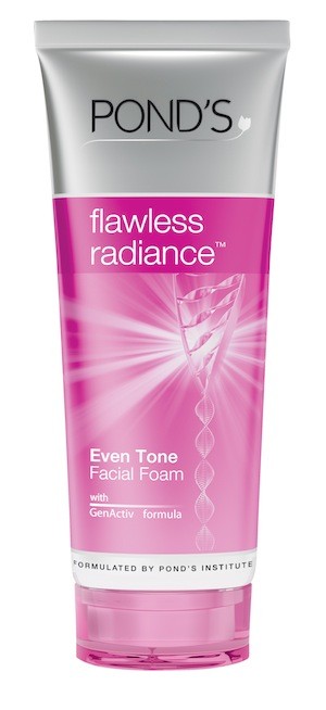 Read more about the article Ponds Flawless Radiance Beauty Facial Foam 1