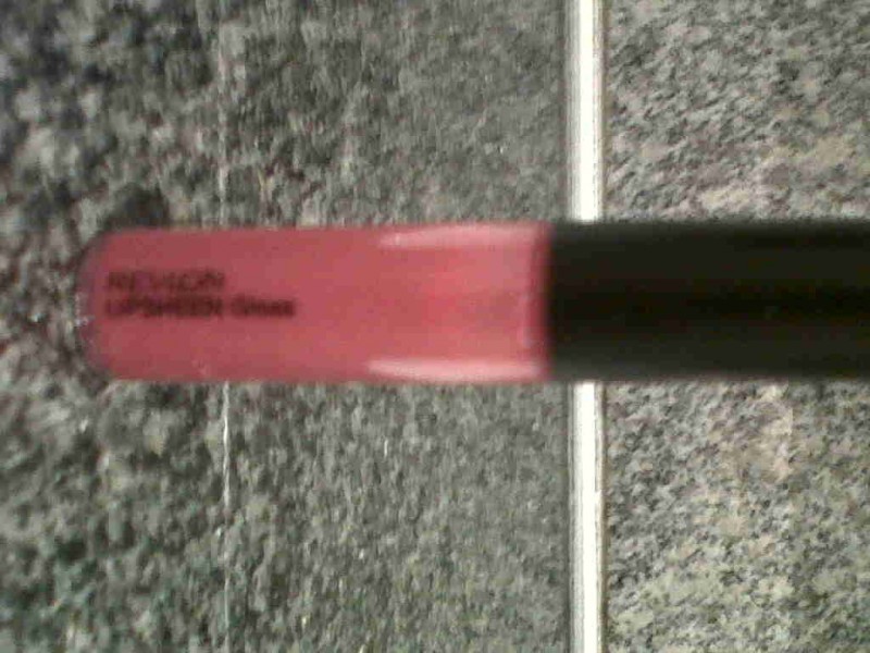 Read more about the article Revlon Lipsheen Gloss in Strawberry