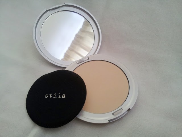 Read more about the article Stila Sheer Pressed Powder