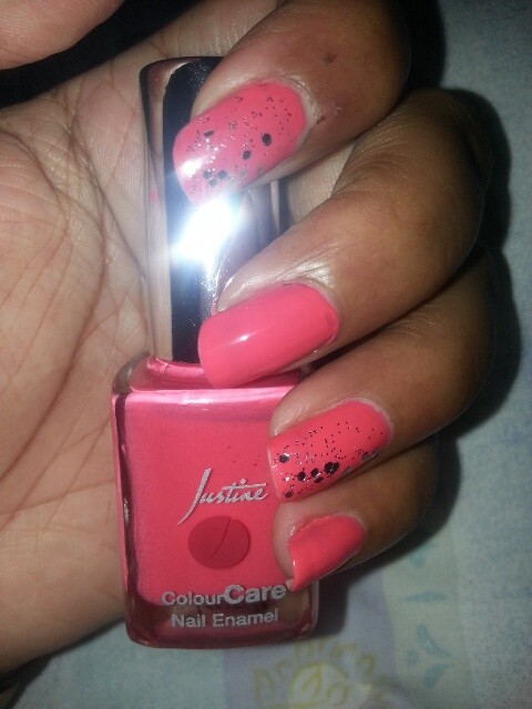 Read more about the article Justine Nail Polish -Wild Strawberry