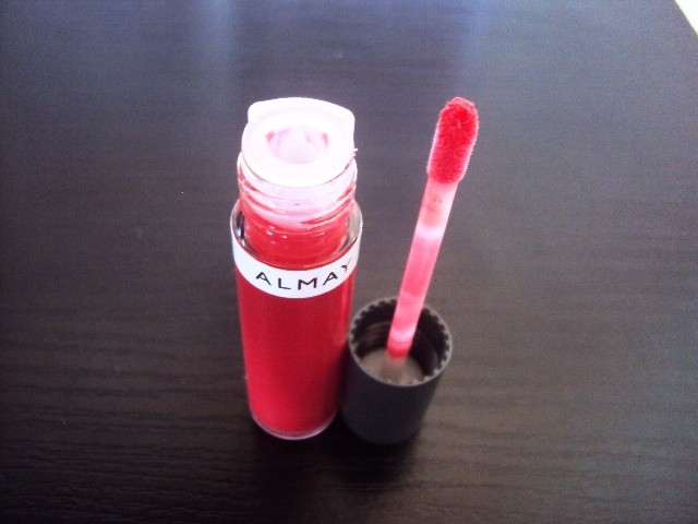 Read more about the article Almay Color + Care Liquid Lip Balm in 300 Apple A Day