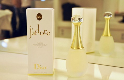 Read more about the article Dior J’adore Hair Mist