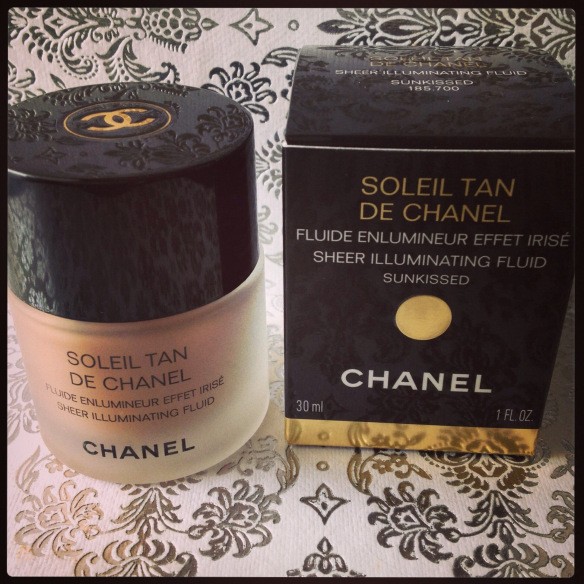 Read more about the article Soleil Tan de Chanel Sheer Illuminating Fluid