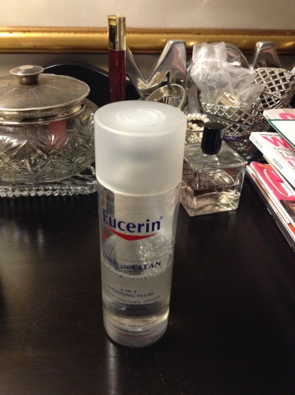 Read more about the article Eucerin DermatoCLEAN