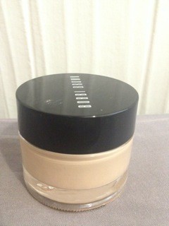 Read more about the article Bobbi Brown Extra Repair Foundation