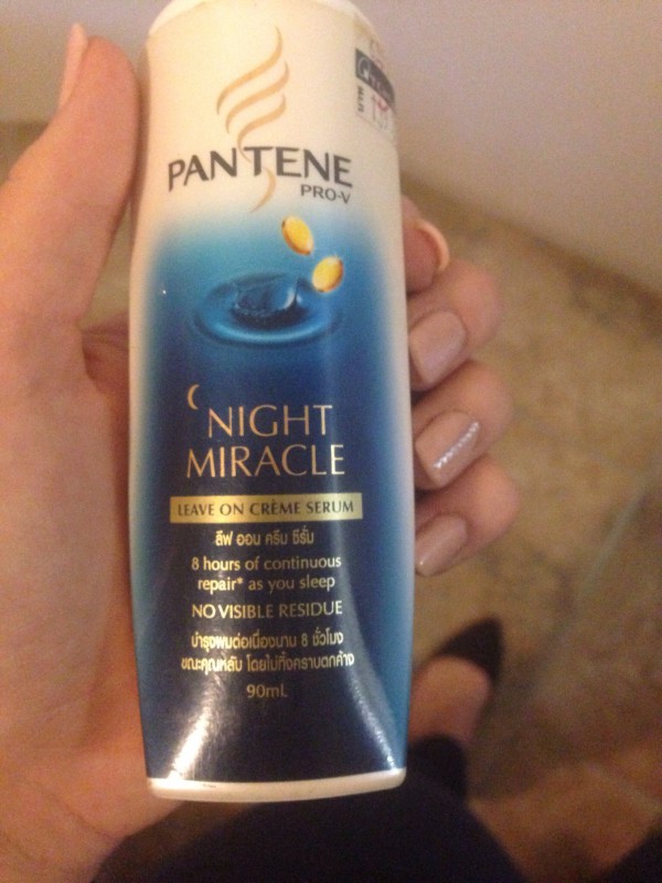 Read more about the article Pantene Night Miracle leave in creme serum