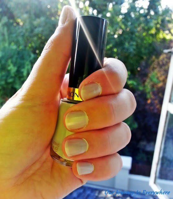 Read more about the article Revlon Nail Enamel in Cabana Queen