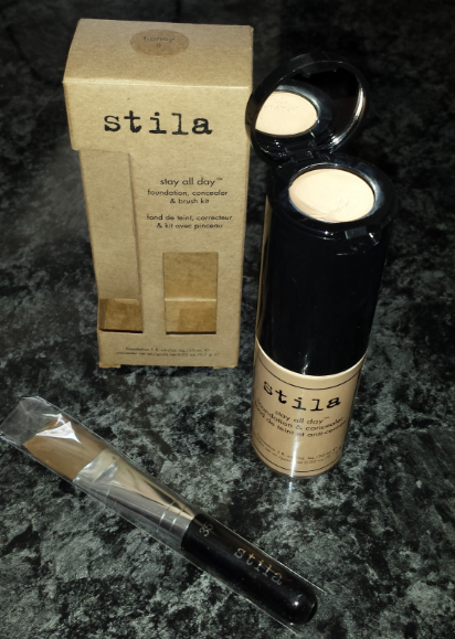 Read more about the article Stila Stay All Day Foundation, Concealer and Brush Kit