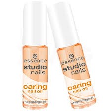 Read more about the article Essence studio nails caring nail oil