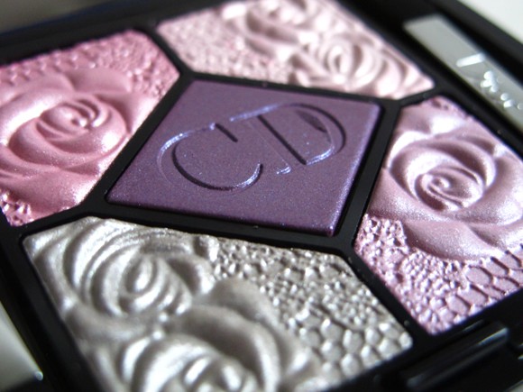 Read more about the article Dior 5 colour eyeshadow palletes