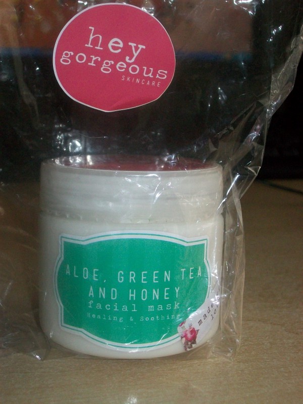 Read more about the article Hey Gorgeous – Aloe Green Tea and Honey Facial Mask