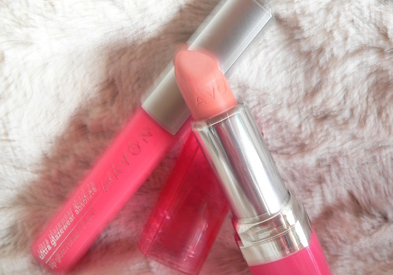 Read more about the article Avon Ultra Colour Absolute Lipstick in Natural