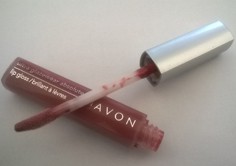 Read more about the article Avon Ultra Glazewear Absolute Lipgloss in Smooth Berry