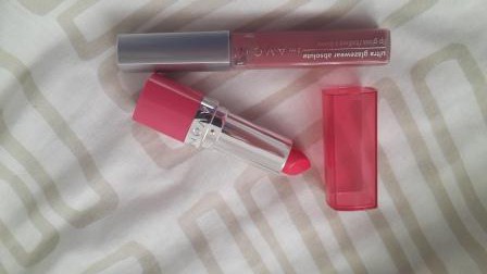 Read more about the article Avon Ultra Lip Gloss & Lipstick (Smooth Berry & Lovely Fuchsia)