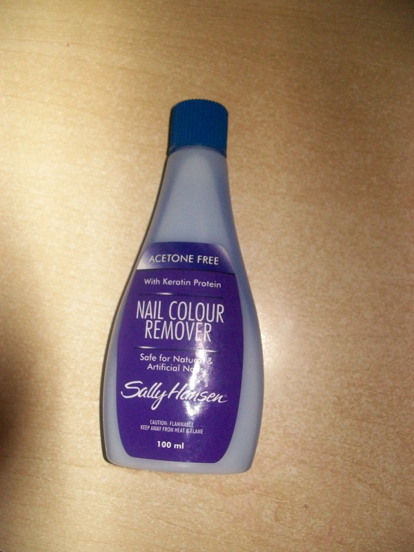 Read more about the article Sally Hansen Nail Colour Remover