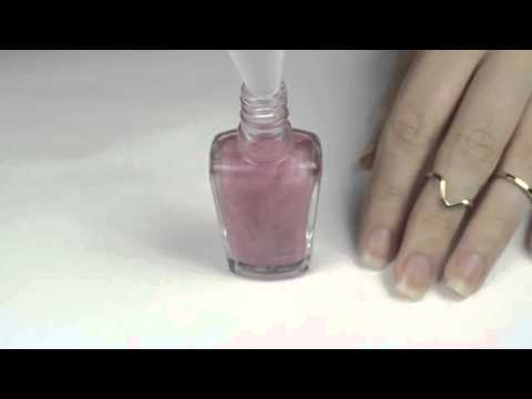 Read more about the article Make Your Own Nail Polish