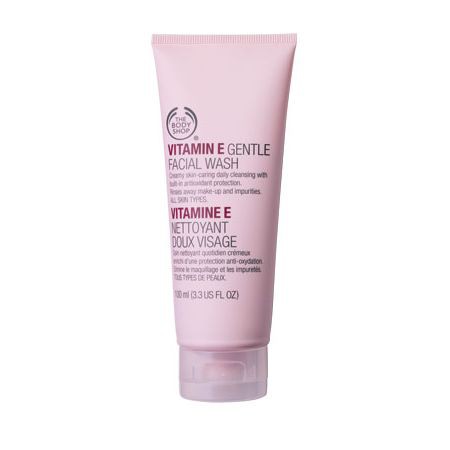 Read more about the article The Body Shop Vitamin E Gentle Facial Wash