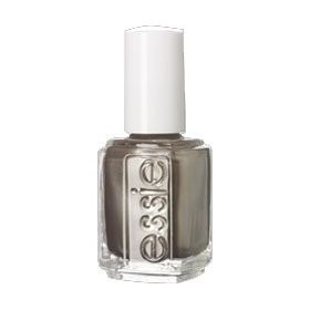 Read more about the article Essie winter nail colours