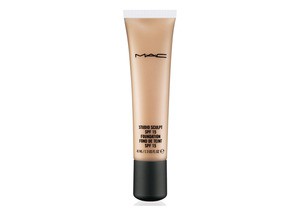 Read more about the article MAC Studio Sculpt Foundation