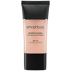 Read more about the article Smashbox Photo Finish Foundation Primer SPF 20 with Dermaxyl™ Complex Review