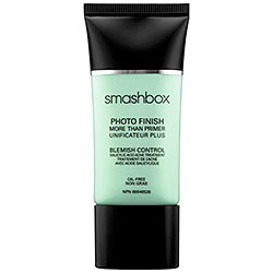 Read more about the article Smashbox Primer – blemish control