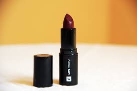 Read more about the article Woolworths Nutty Brown lipstick