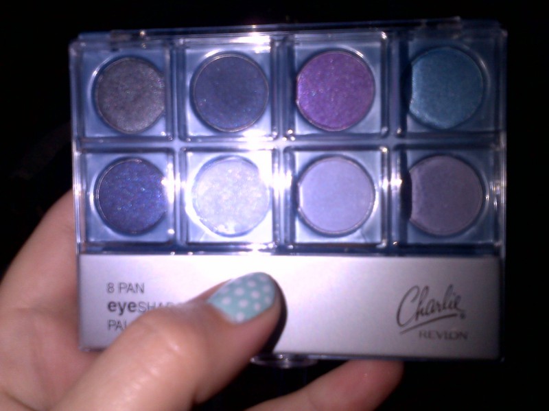 Read more about the article Charlie 8 Pan Eyeshadow Palette in Ocean Blues