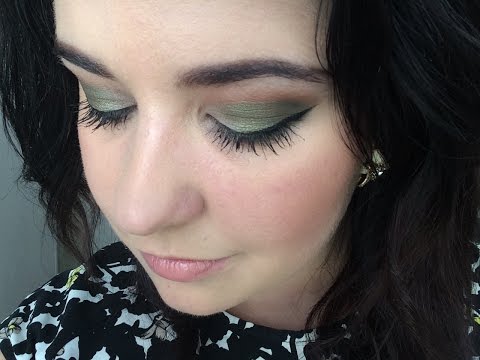 Read more about the article Green Smokey EYES Tutorial