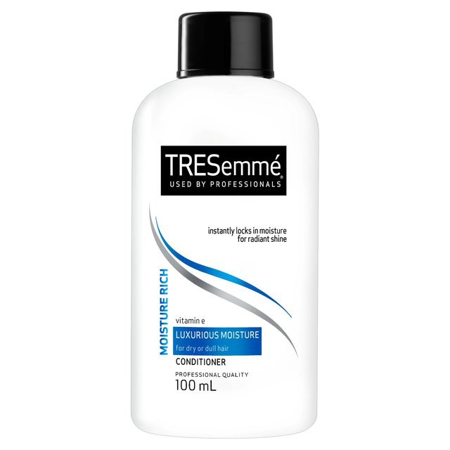 Read more about the article TRESemmé Luxurious Moisture Conditioner