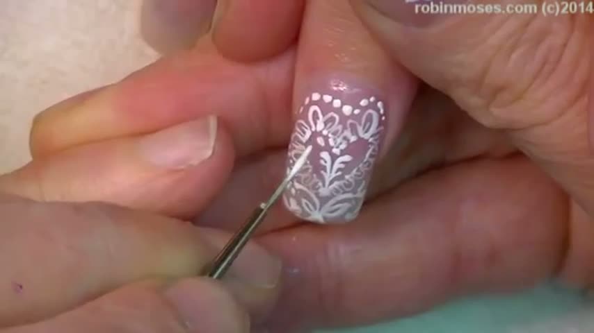 Read more about the article Nail Art Tutorial DIY Cute Valentine Nails White Lace Heart